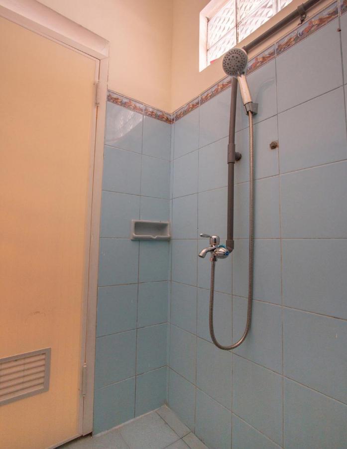 Hotel SPOT ON 3218 Bee Palm Family Malang Exterior foto