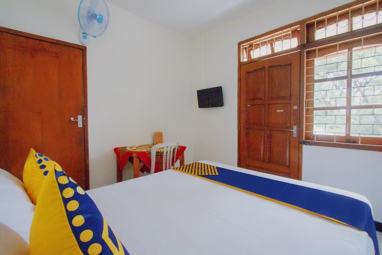 Hotel SPOT ON 3218 Bee Palm Family Malang Exterior foto