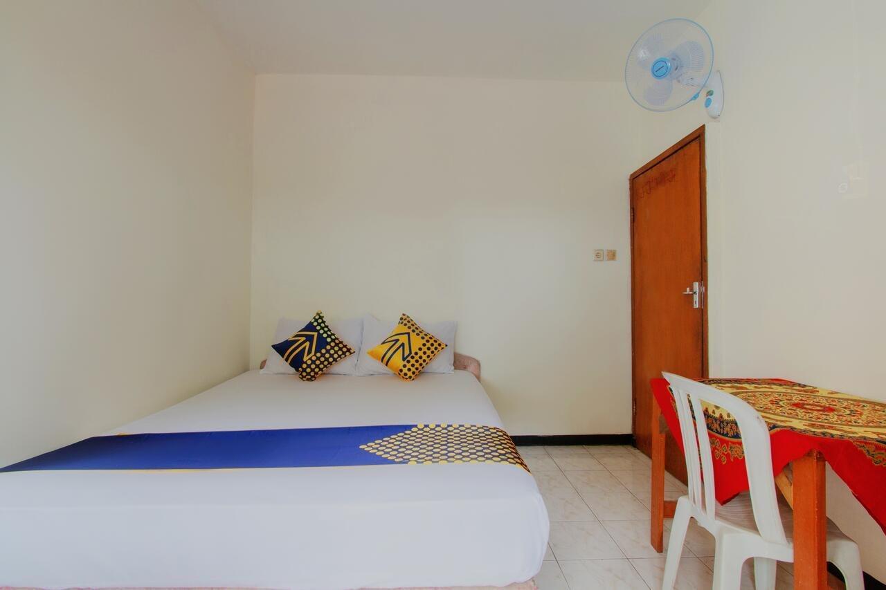 Hotel SPOT ON 3218 Bee Palm Family Malang Exterior foto